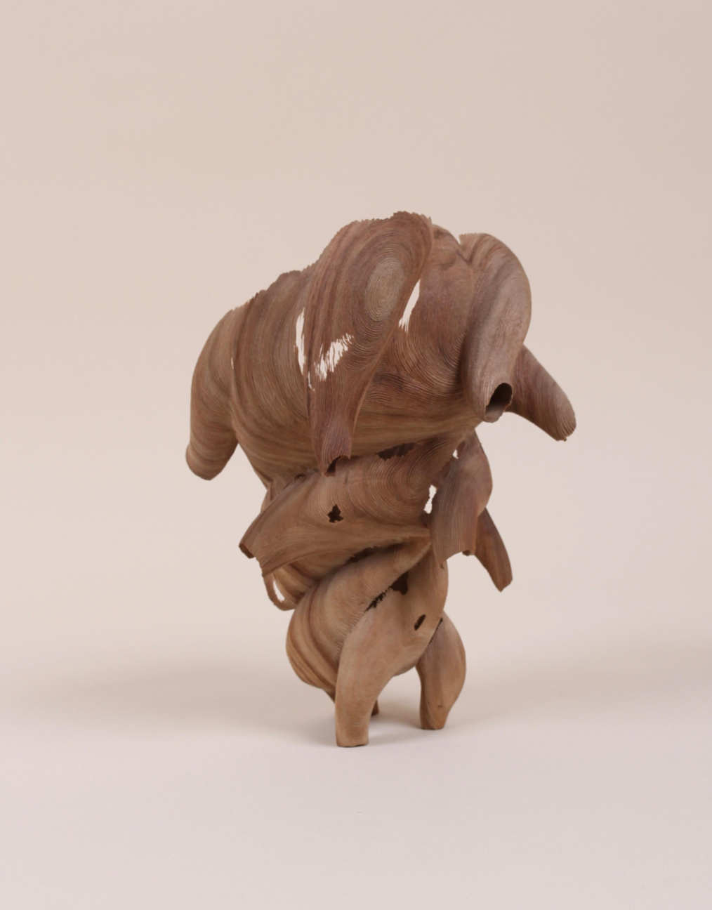一木彫作品 ”神器” by 松本 涼 | Art Scenes アートシーンズ