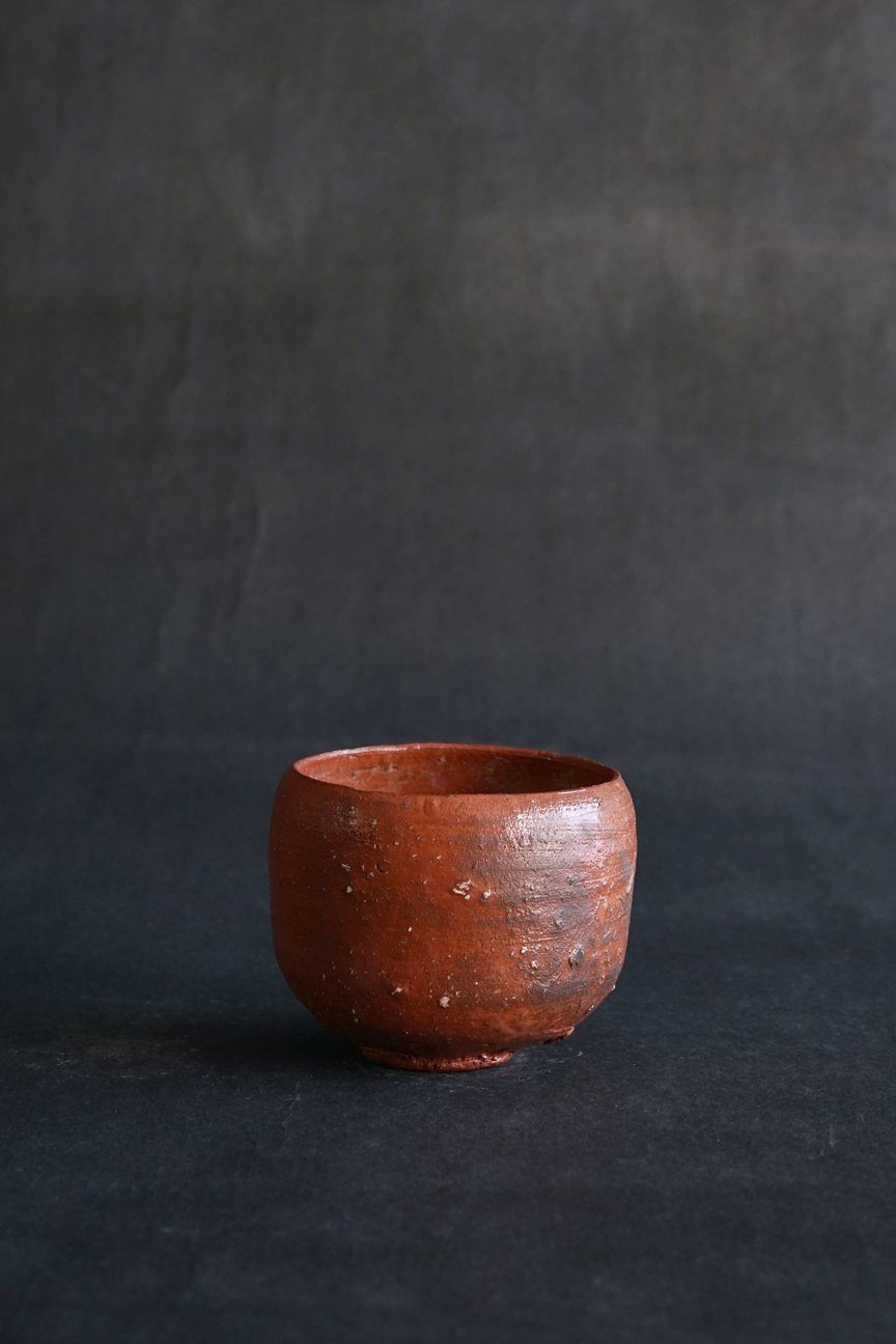 赤茶盌 | Red Chawan st01148 by 辻村史朗 | Art Scenes アート