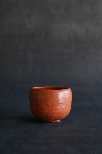赤茶盌 | Red Chawan st01148 by 辻村史朗 | Art Scenes アート