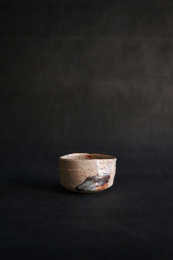 辻村史朗　志野茶碗 志野茶盌 | Shino Chawan ST01152 by 辻村史朗 | Art Scenes