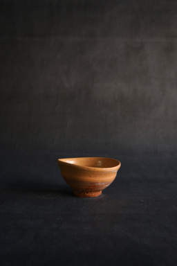 奥高麗茶盌 | Oku-Kourai Chawan ST01157 by 辻村史朗 | Art Scenes