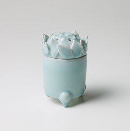 青白磁爐 by 鈴木治 | Art Scenes アートシーンズ | お気に入り