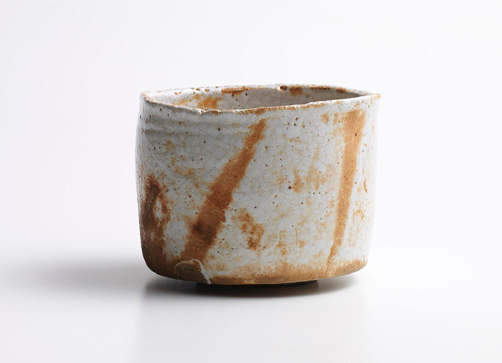 志埜茶碗 by 北大路 魯山人 | Art Scenes | Find and collect your
