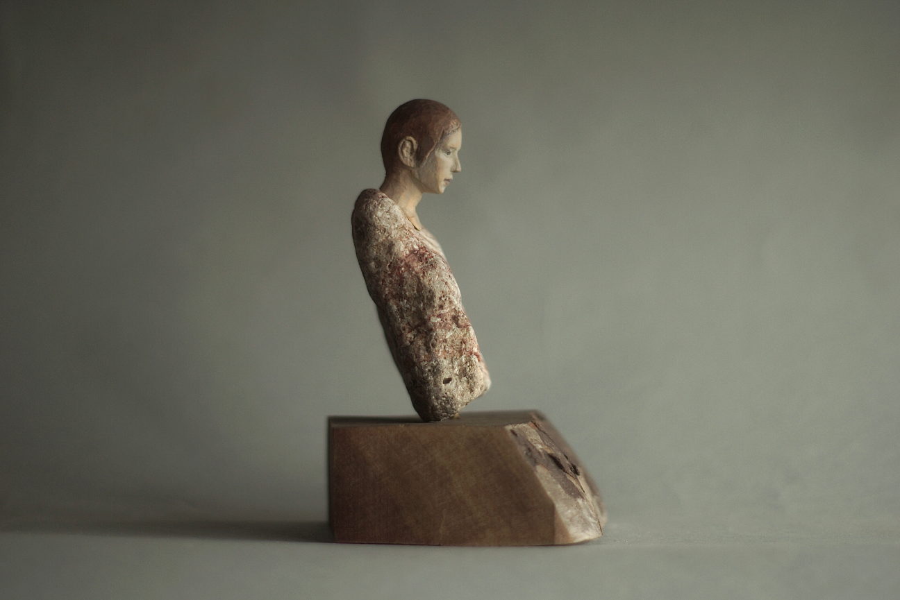 wood figure 半身 by オレクトロニカ | Art Scenes | Find and collect