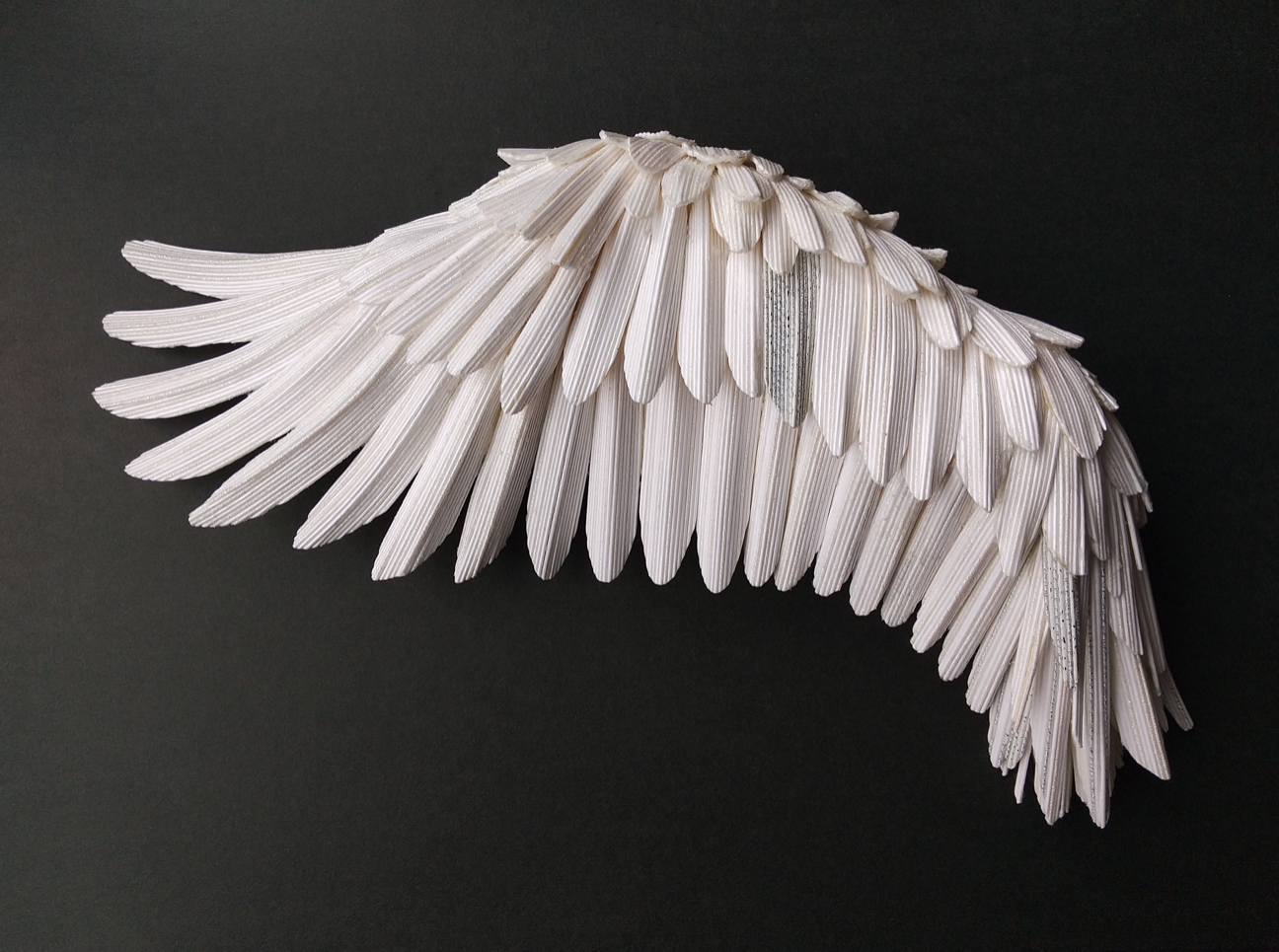 翼」 by ハラサワナオミ | Art Scenes | Find and collect your