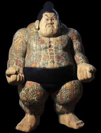 ビンテージ　剛健さと芸術性を兼ね備え、木質の美しさが際立つトラの一刀彫の彫刻 ビンテージ 剛健さと芸術性を兼ね備え、木質の美しさが際立つ