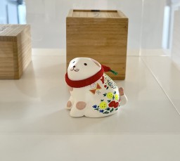 額　京都百景　林美木子さんの作品を本に手刺繍で額にしました鴨川のあたりの風景です 林美木子 | Art Scenes アートシーンズ | お気に入りのアートが探せる