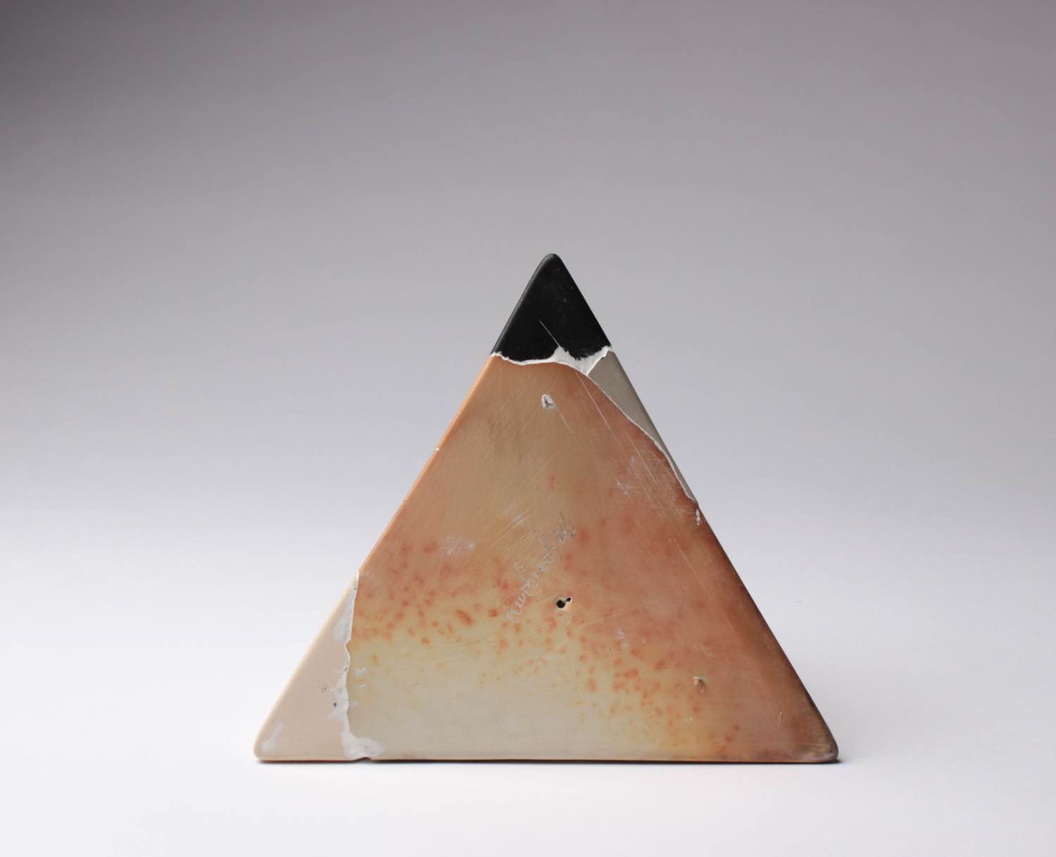 Re-Creations 三角錐 by 寄神宗美 | Art Scenes | Find and collect