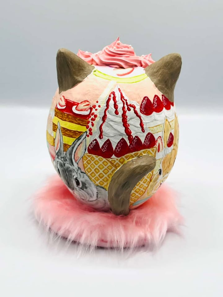 ねこだるま・いちごスイーツ by 金田花季 Kaneda Hanaki | Art Scenes