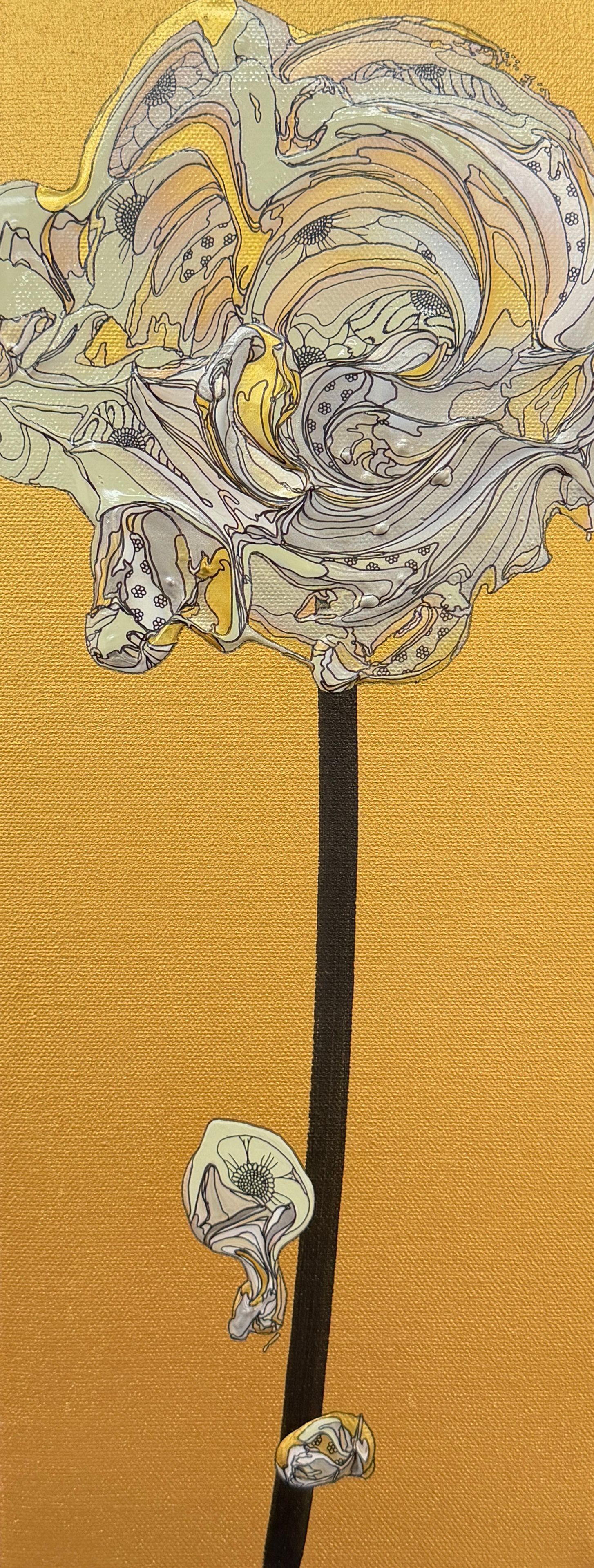 Abstract Single Flower 260904 (Gold x Gold) by 奥田 雄太 | Art
